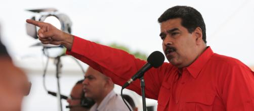 Nicolás Maduro presionó con medicamentos y comida