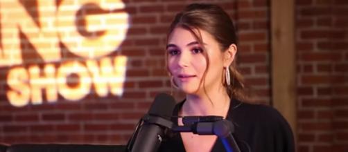 Olivia Jade Giannulli, 19, claims fashion designer dad faked going to college. [Image Source: Access - YouTube]s