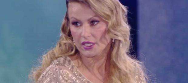 Eva Henger la prima eliminata dell'Isola dei Famosi: flop o ... - notiziedeattualita.com Eva Henger la prima eliminata dell'Isola dei Famosi: flop o ... - notiziedeattualita.com