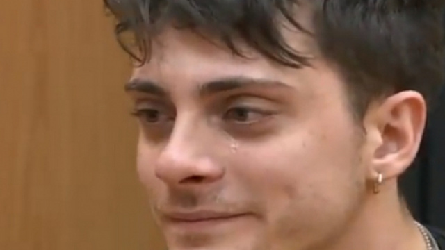 Alessandro Casillo lascia Amici, la lettera a Maria spiega la sua scelta: 'Non ero sereno'