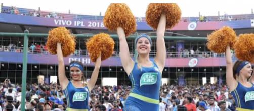 IPL 2018: Cheer girls at the finals. [Image source/Cricbuzz YouTube video]