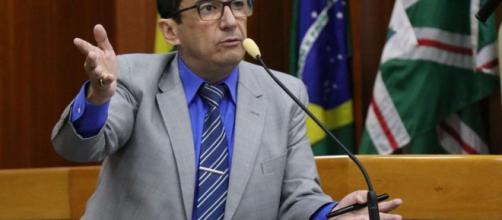 Jorge kajuru critica ministro Gilmar Mendes. (Foto: Reprodução)