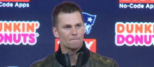 Tom Brady's autograph got a little pricier after winning his sixth Super Bowl ring. - [NESN / YouTube screencap]
