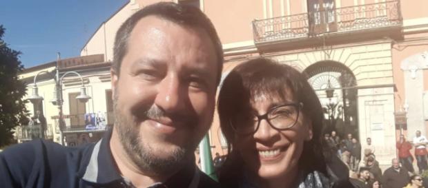 Gerarda Russo urla dal palco a Melfi: "Io sono fascista" Gerarda Russo urla dal palco a Melfi: "Io sono fascista"