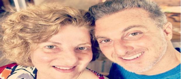 Luciano Huck posta homenagem para a mãe (Foto: Instagram) Luciano Huck posta homenagem para a mãe (Foto: Instagram)