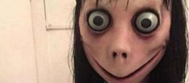 Momo estaria aparecendo em vídeos no YouTube Kids. (Foto: Reprodução) Momo estaria aparecendo em vídeos no YouTube Kids. (Foto: Reprodução)