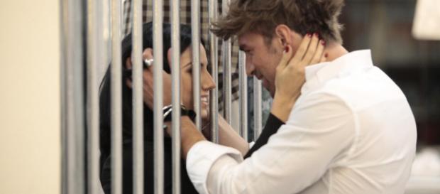 Uomini e Donne, Andrea Damante fa una dedica alla De Lellis: 'Manca la mia paperella' Uomini e Donne, Andrea Damante fa una dedica alla De Lellis: 'Manca la mia paperella'