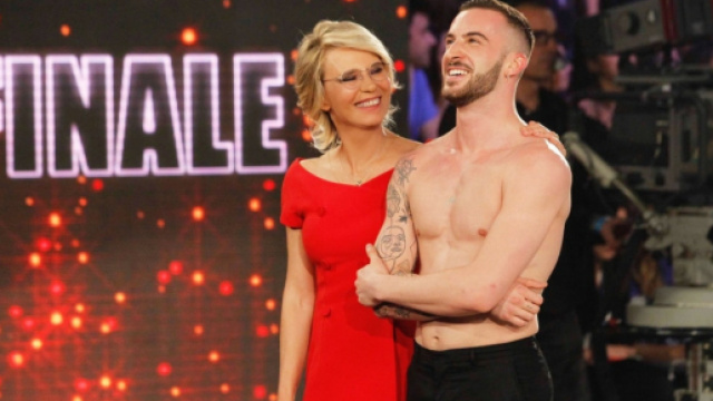 Anticipazioni Amici: Maria De Filippi dà un'altra chance agli 'esclusi', torna Andreas Muller.