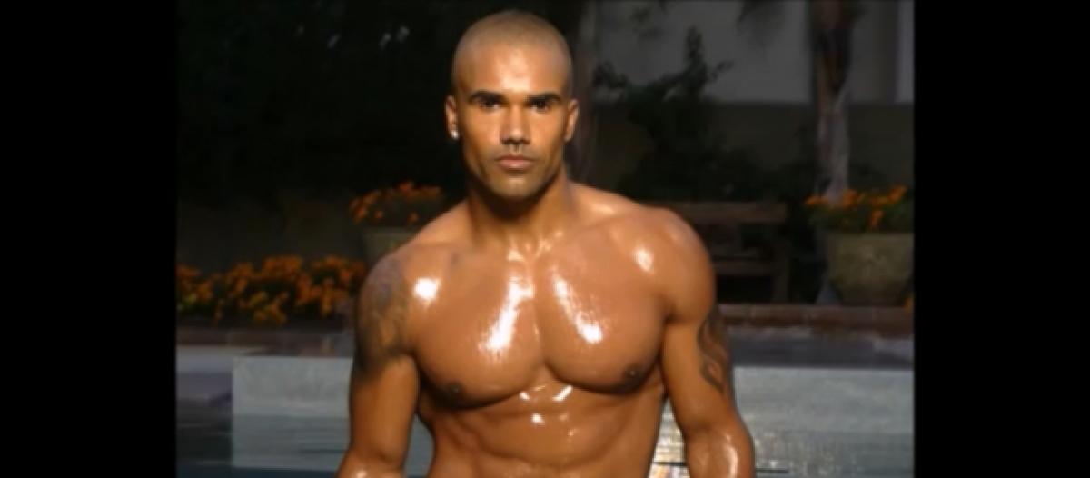 Y R Spoilers Shemar Moore Returns For Neil S Funeral Paul Fires Rey