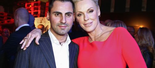 Brigitte Nielsen ospite di 'Live-Non è la D'Urso'.