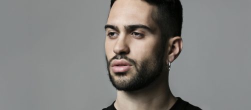 Mahmood litiga per strada con il presunto fidanzato