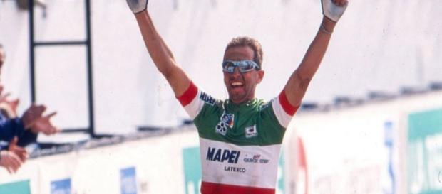 Andrea Tafi, la vittoria alla Parigi Roubaix del 1999 Andrea Tafi, la vittoria alla Parigi Roubaix del 1999