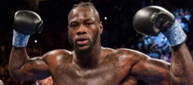 Deontay Wilder difenderà il titolo dei pesi massimi contro Dominic Breazeale il prossimo 18 maggio Deontay Wilder difenderà il titolo dei pesi massimi contro Dominic Breazeale il prossimo 18 maggio