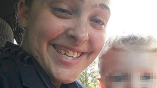 Lascia la figlia in auto quattro ore per fare l'amore: la bimba muore asfissiata sotto al sole - Teleclubitalia