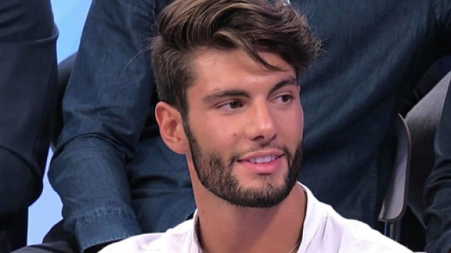 Uomini e donne, spoiler nuova registrazione: Luca Daffrè si dichiara per Angela, nuova corteggiatrice per Andrea