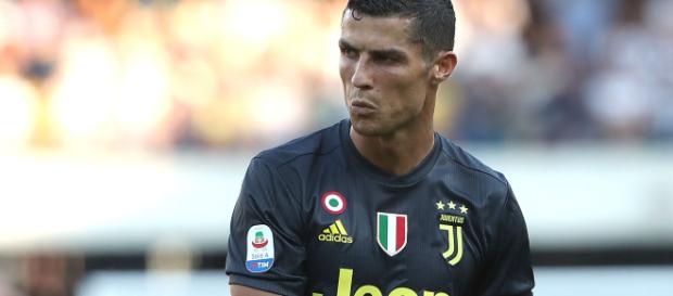 Cristiano Ronaldo: per gli spagnoli solo la multa è uno scandalo. Cristiano Ronaldo: per gli spagnoli solo la multa è uno scandalo.