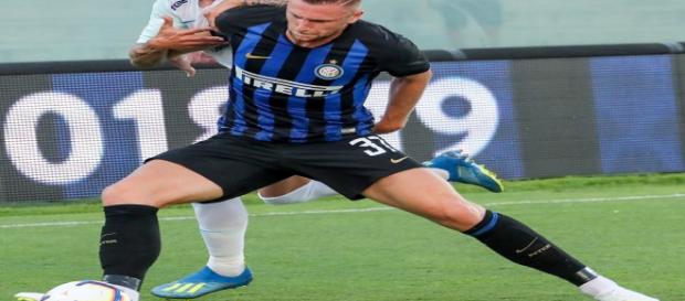 Inter, l'agente di Skriniar lancia l'allarme: Raiola vuole confonderlo (immagine da Wikipedia). Inter, l'agente di Skriniar lancia l'allarme: Raiola vuole confonderlo (immagine da Wikipedia).