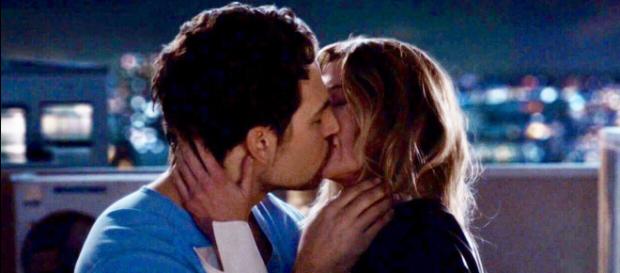 Grey's Anatomy, Giacomo Gianniotti: 'DeLuca non è il toy boy di Meredith' Grey's Anatomy, Giacomo Gianniotti: 'DeLuca non è il toy boy di Meredith'