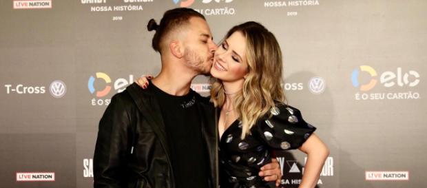 Sandy reage a sucesso de turnê: "Emocionada, feliz e assustada". (Arquivo Blasting News) Sandy reage a sucesso de turnê: "Emocionada, feliz e assustada". (Arquivo Blasting News)