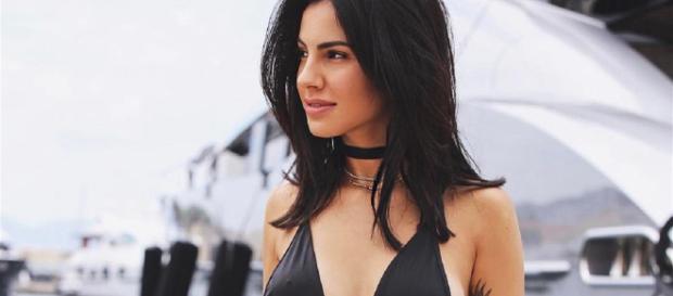 Uomini e Donne, Giulia De Lellis fa una dedica su Instagram: potrebbe essere per Damante Uomini e Donne, Giulia De Lellis fa una dedica su Instagram: potrebbe essere per Damante