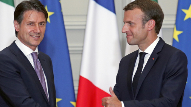 Puzza di bruciato lontano un miglio | night courier - blogspot.com