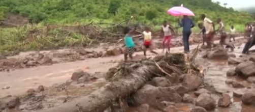 Death toll rises after cyclone drowns Mozambique. [Image source/ABC News YouTube video]