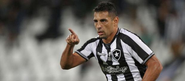 Botafogo goleia a Portuguesa e continua vivo na luta por classificação no Carioca. (Arquivo Blasting News) Botafogo goleia a Portuguesa e continua vivo na luta por classificação no Carioca. (Arquivo Blasting News)