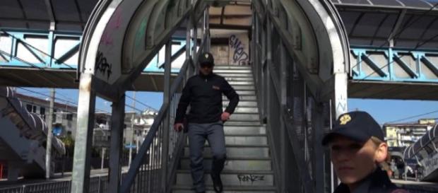 Napoli, stupro sulla Circumvesuviana: rilasciato il più giovane dei tre ragazzi arrestati Napoli, stupro sulla Circumvesuviana: rilasciato il più giovane dei tre ragazzi arrestati
