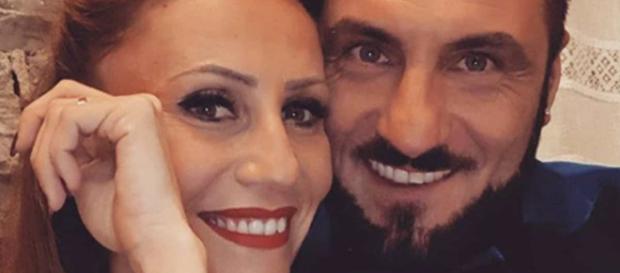 Sossio e Ursula, annuncio a sorpresa: presto diventeranno genitori. Sossio e Ursula, annuncio a sorpresa: presto diventeranno genitori.