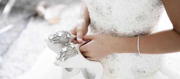 Sposarsi con le sneaker è l'ultima tendenza dei matrimoni del 2019 Sposarsi con le sneaker è l'ultima tendenza dei matrimoni del 2019