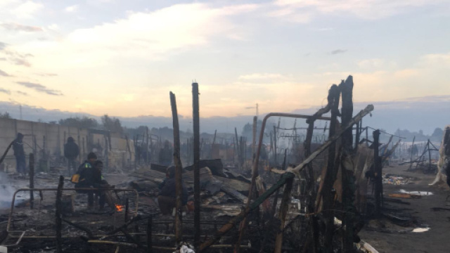 San Ferdinando, l'incendio nella tendopoli uccide un migrante (immagine di repertorio)