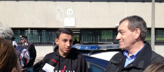 Bus incendiato: Salvini provoca il piccolo Rami: 'Vuole lo Ius Soli? Si faccia eleggere' Bus incendiato: Salvini provoca il piccolo Rami: 'Vuole lo Ius Soli? Si faccia eleggere'