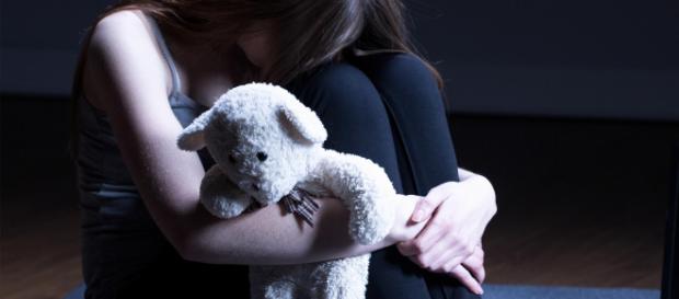 Pedofilo resta in libertà: 'Non può andare in carcere perché è un nano'. Pedofilo resta in libertà: 'Non può andare in carcere perché è un nano'.