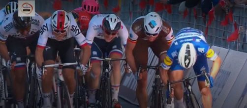Peter Sagan prova la rimonta nel finale della Milano Sanremo