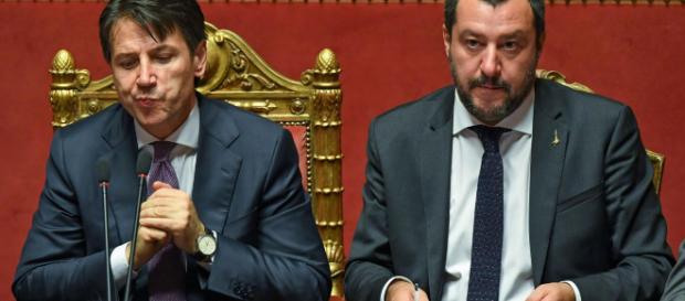 Tensione sempre più palpabile nel Governo. Scontro dialettico tra il premier Conte e il ministro Salvini Tensione sempre più palpabile nel Governo. Scontro dialettico tra il premier Conte e il ministro Salvini
