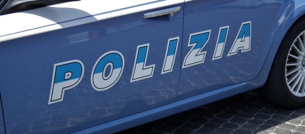 Napoli, mamma avrebbe abusato di suo figlio piccolo e poi avrebbe inviato video ad amante presunto pedofilo. Napoli, mamma avrebbe abusato di suo figlio piccolo e poi avrebbe inviato video ad amante presunto pedofilo.