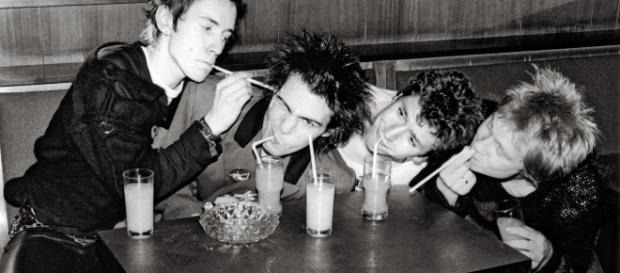 E di come i SEX PISTOLS fecero un casino in diretta nazionale - stonemusic.it E di come i SEX PISTOLS fecero un casino in diretta nazionale - stonemusic.it