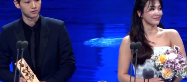 Song Hye Kyo - Song Joong Ki divorce rumors are still haunting fans. Image credit:Anna Col/YouTube screenshot Song Hye Kyo - Song Joong Ki divorce rumors are still haunting fans. Image credit:Anna Col/YouTube screenshot