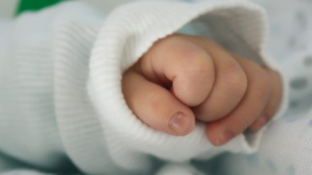 Bologna, arresto cardiaco dopo circoncisione in casa: morto bimbo ... - fanpage.it