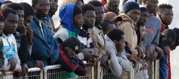 Migrantes africanos se refugian en México. - televisa.com Migrantes africanos se refugian en México. - televisa.com