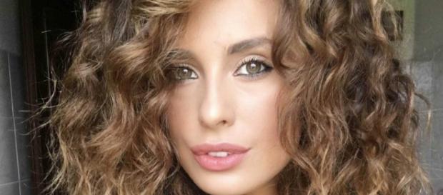 Sara Affi Fella riapre il vecchio profilo Instagram Sara Affi Fella riapre il vecchio profilo Instagram