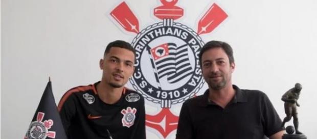 Thiaguinho ficará em definitivo no Corinthians. (Divulgação/Corinthians) Thiaguinho ficará em definitivo no Corinthians. (Divulgação/Corinthians)