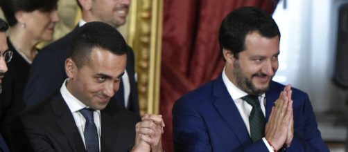 Matteo Salvini e Luigi Di Maio come Battisti e Mogol