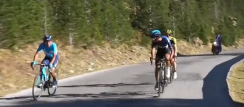 Volta Catalunya: terza tappa a Adam Yates, ma De Gendt resiste nella generale