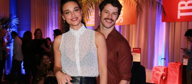Débora Nascimento e José Loreto podem estar juntos novamente. (Arquivo Blasting News) Débora Nascimento e José Loreto podem estar juntos novamente. (Arquivo Blasting News)