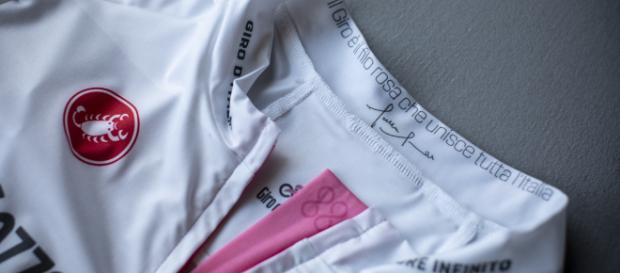Giro d'Italia, presentate le nuove maglie Giro d'Italia, presentate le nuove maglie