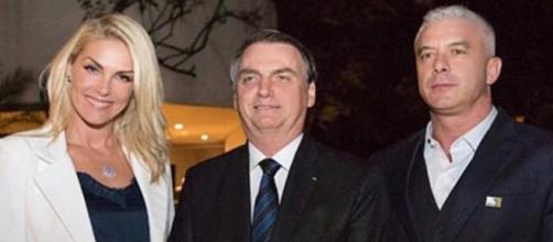 Ana, Bolsonaro e Alexandre Correa, marido da apresentadora. (Reprodução/Instagram/@ahickmann)