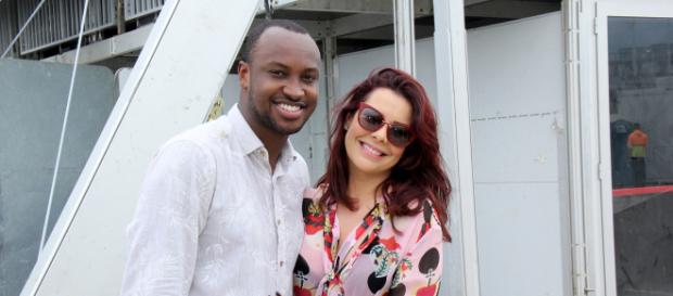 Fernanda Souza posa em clima de romance com Thiaguinho. (Arquivo Blasting News) Fernanda Souza posa em clima de romance com Thiaguinho. (Arquivo Blasting News)