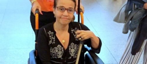 Claudia Rodrigues em cadeira de rodas (Arquivo Blasting News)