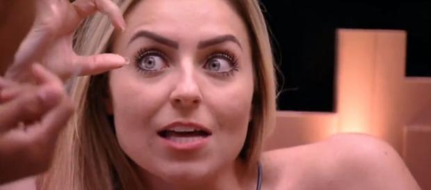 Paula é 'virtual' vencedora do jogo, segundo o UOL. (Reprodução/Rede Globo) Paula é 'virtual' vencedora do jogo, segundo o UOL. (Reprodução/Rede Globo)